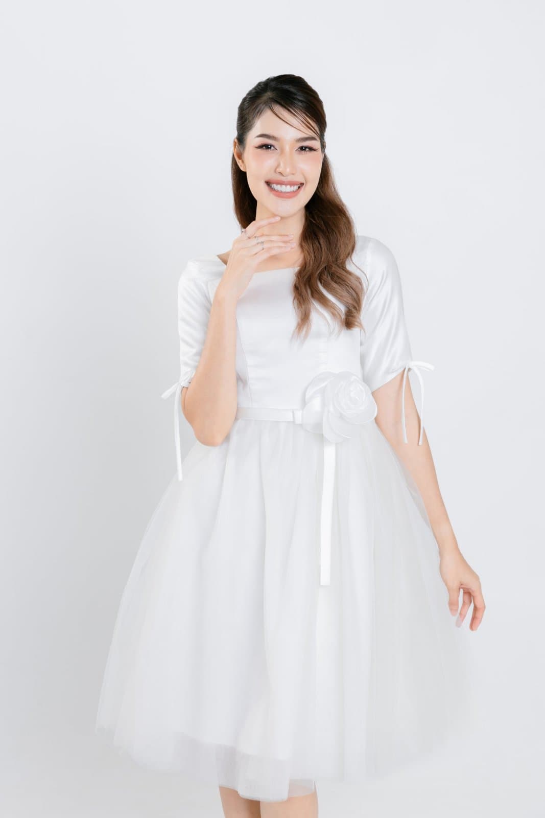 ชุดเจ้าสาว M0013 (สั้น)