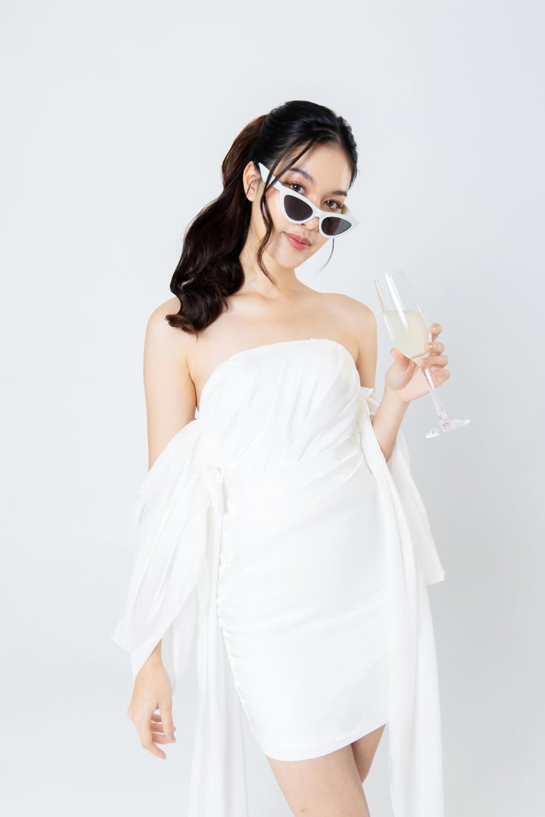 ชุดเจ้าสาว M0017 (สั้น)
