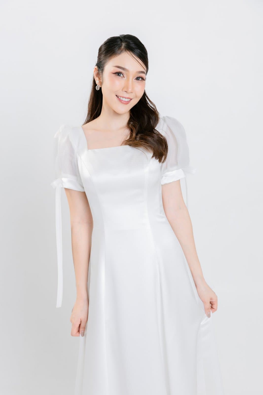 ชุดเจ้าสาว M0028 (ยาว)