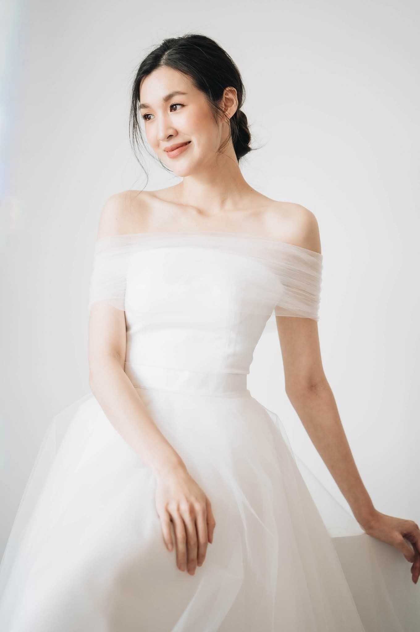 ชุดเจ้าสาว M0049 (สั้น)