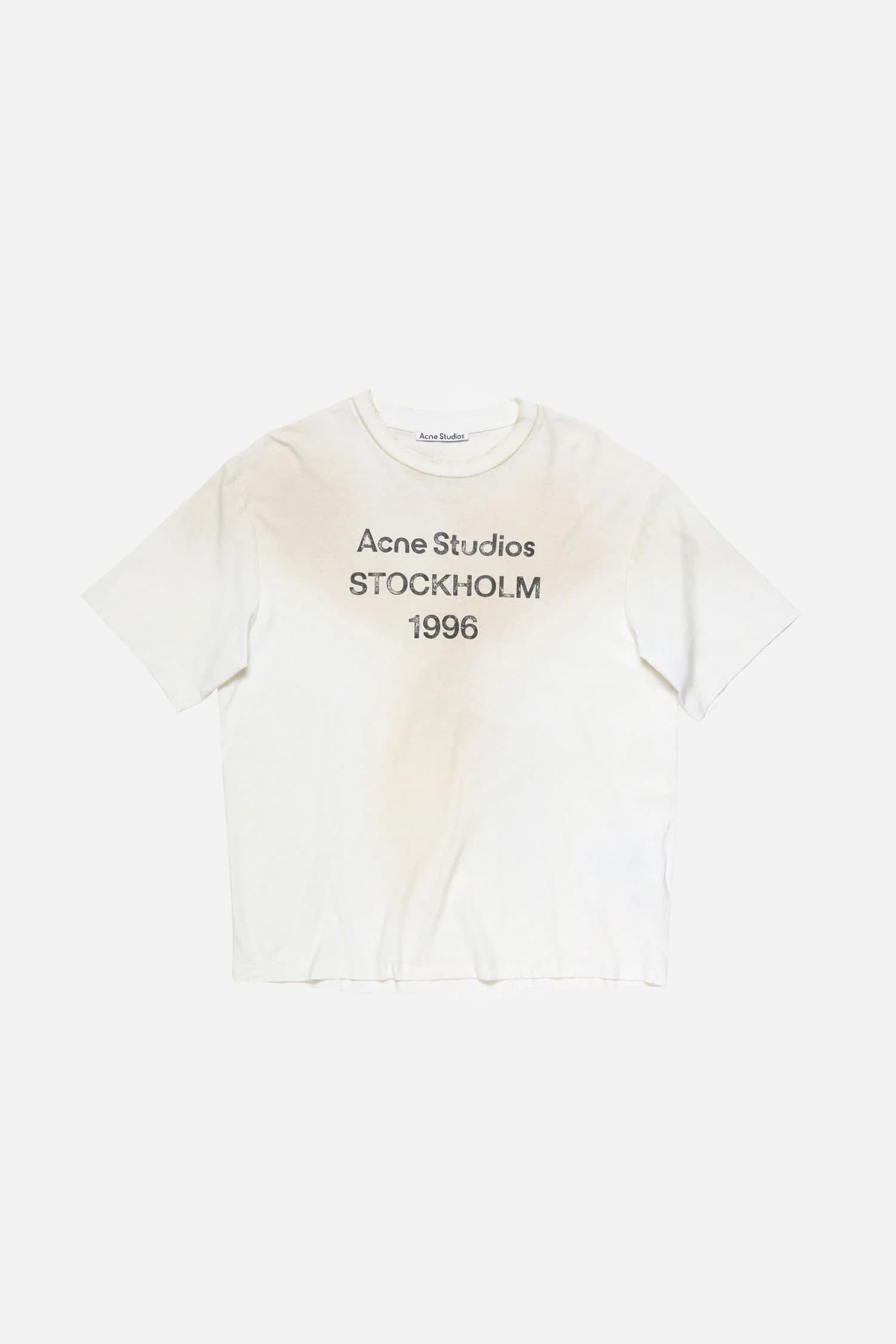 Acne studios แขนสั้น dusty white