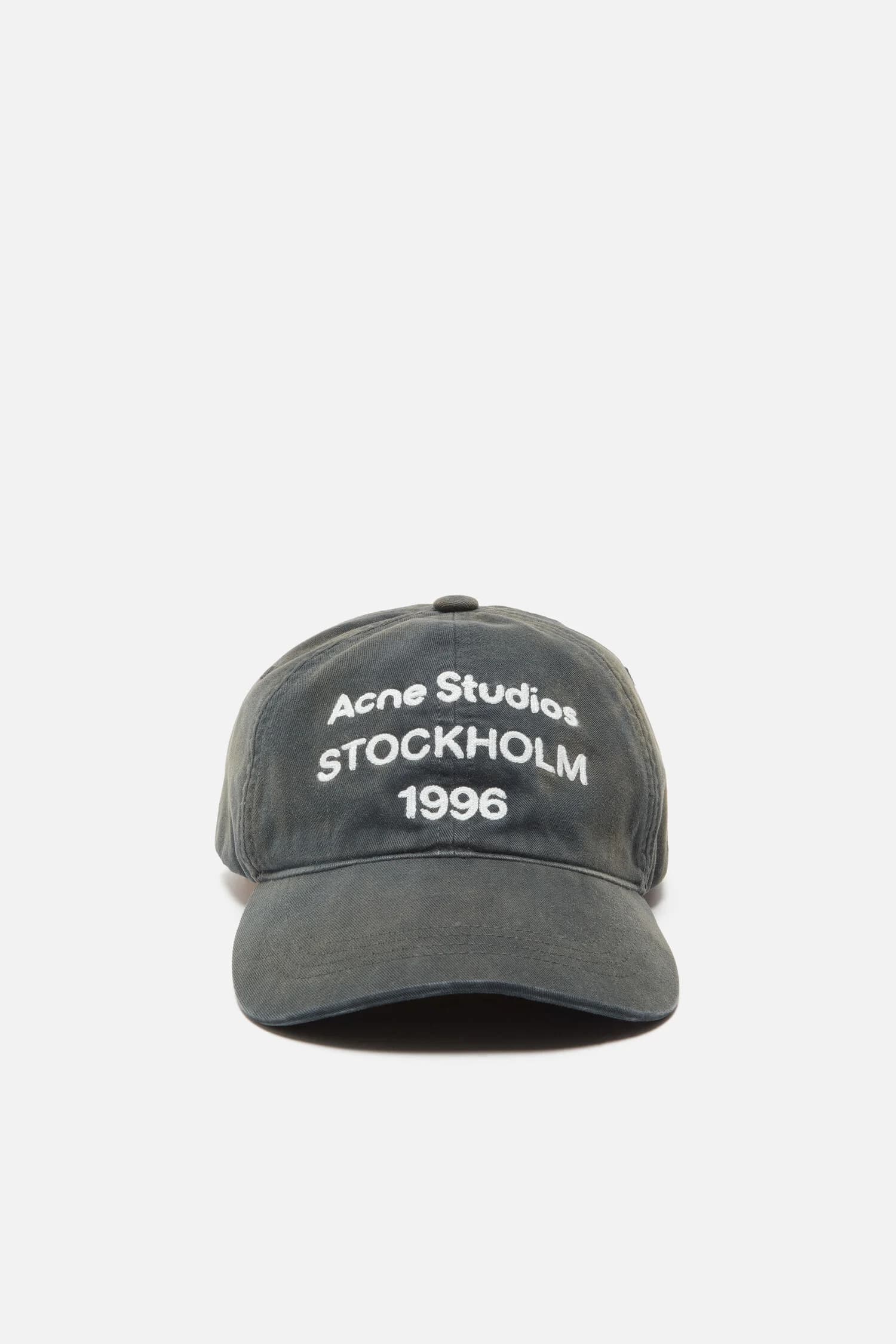 Acne cap faded black