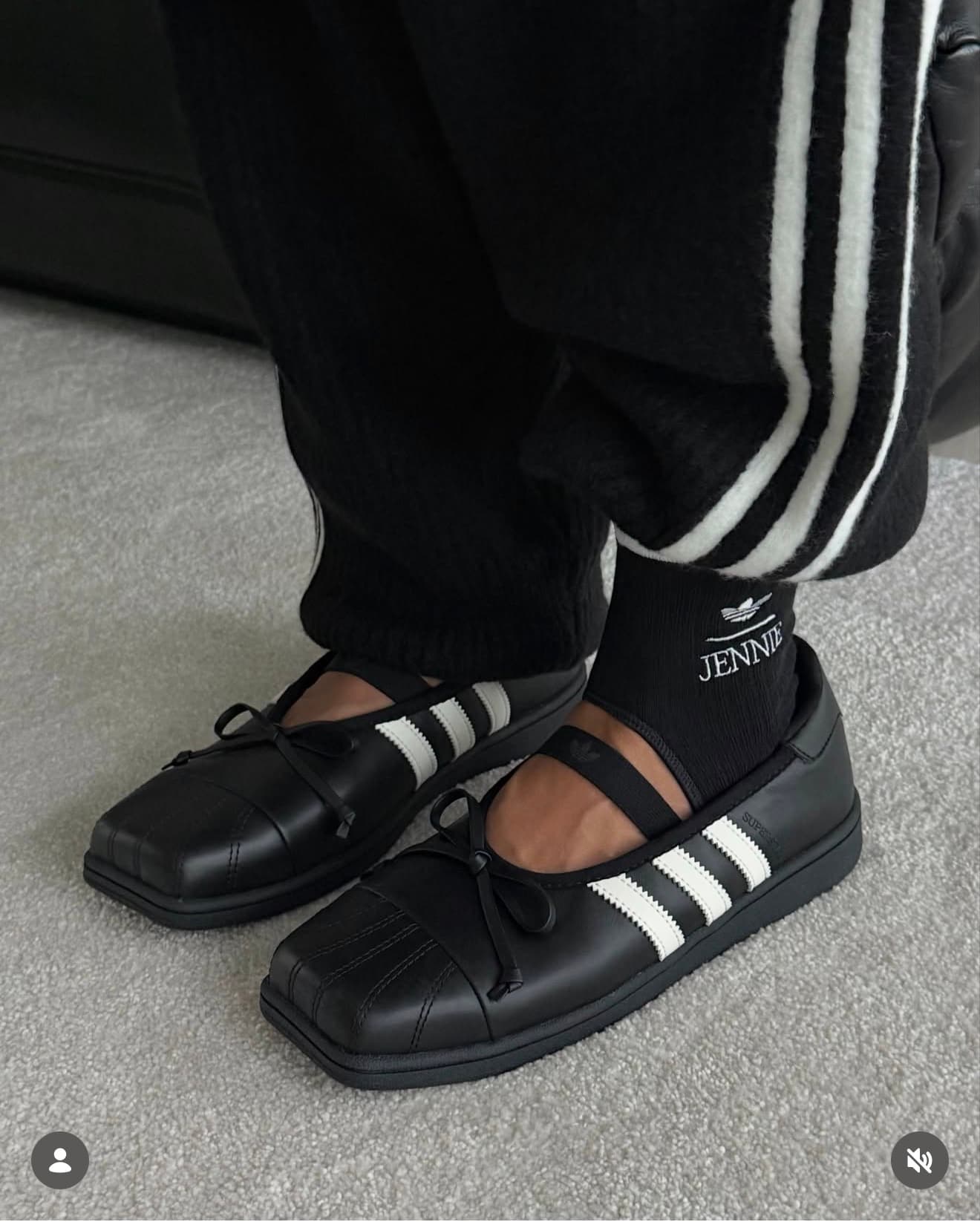 Adidas x jennie bullet black