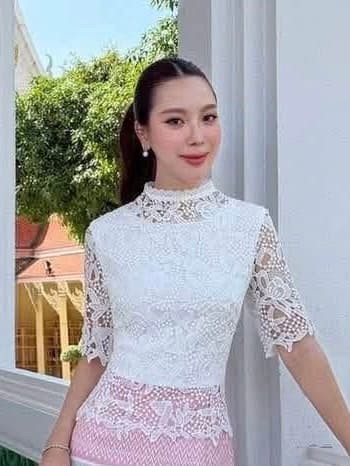*เสื้อ*ลูกไม้แขน3 ส่วนจับแมตช์ได้ทั้งชุด เช่าทั้งชุดถูกกว่า