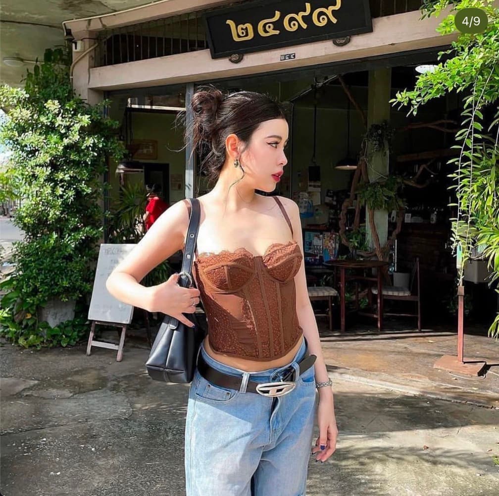 คอร์เซ็ทลูกไม้