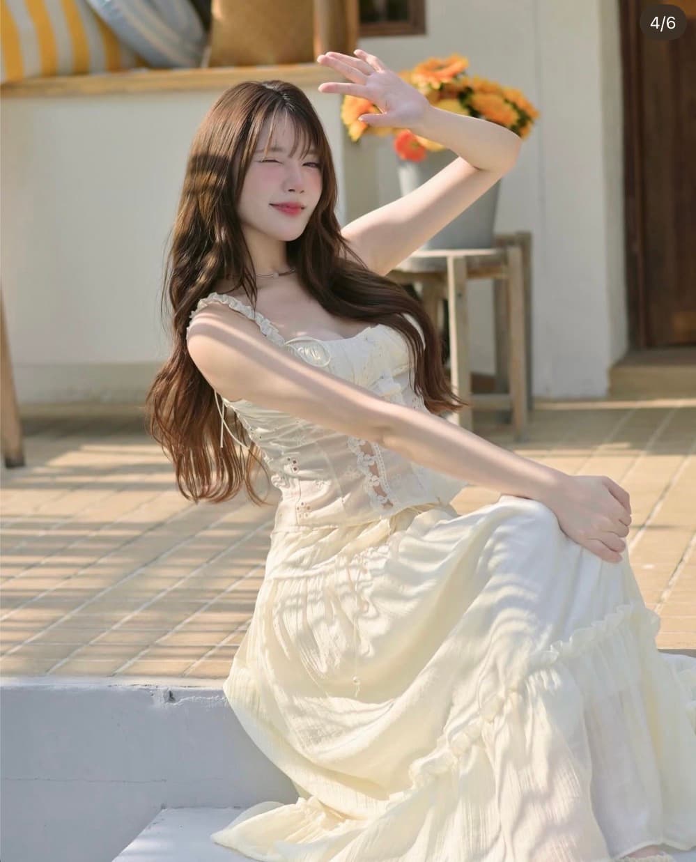 เทปสีขาวกระโปรงยาว