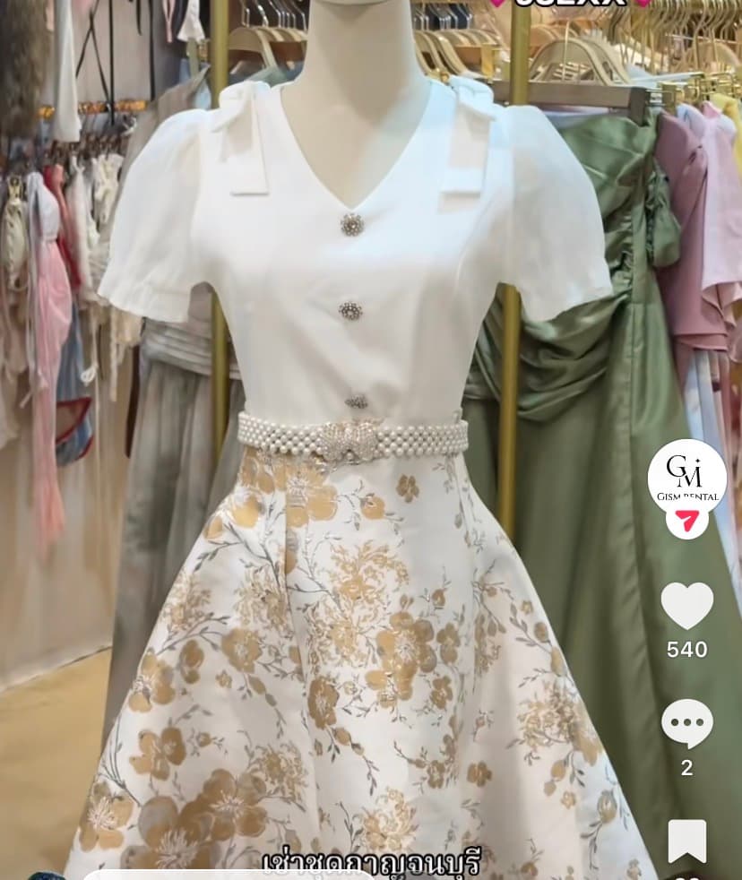 *เสื้อ*แขนตุ๊กตากระดุมเพชร(เฉพาะเสื้อ)