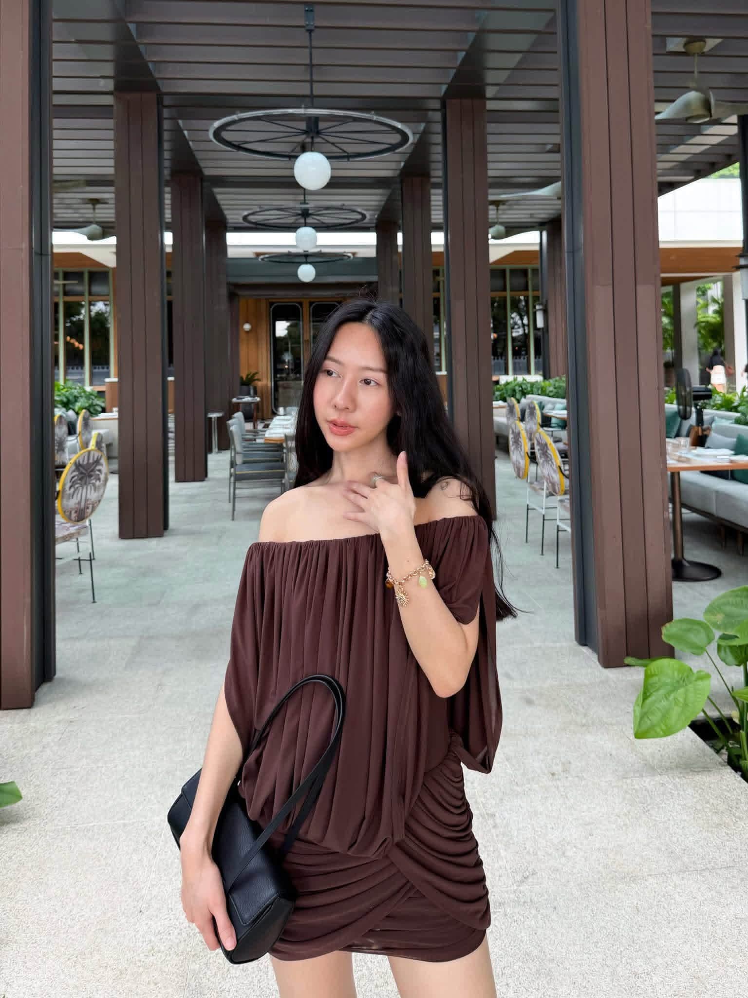 Mini Dress ดีเทลงานจีบทั้งตัว