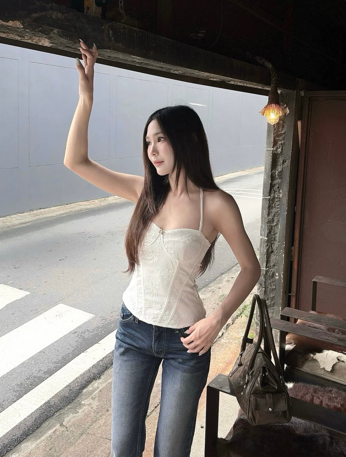 Nicharis sammy เสื้อสายเดี่ยว